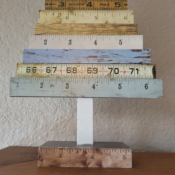 Christmas Tree Ruler Decor - Picture 2 of 5